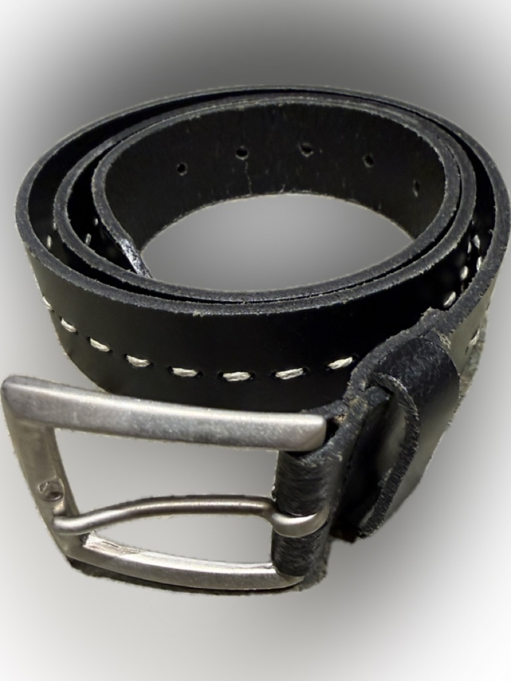 Mavi Black Leather Men’s Belt with Contrast Stitching